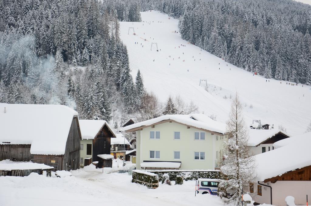 Apartment Haus Van Der Leij Russbach am Pass Gschütt Eksteriør bilde
