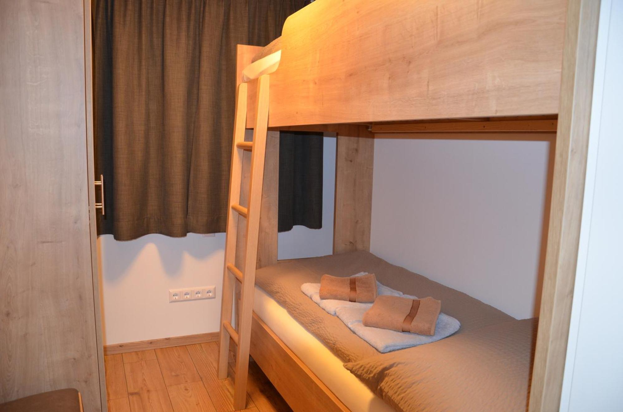 Apartment Haus Van Der Leij Russbach am Pass Gschütt Rom bilde