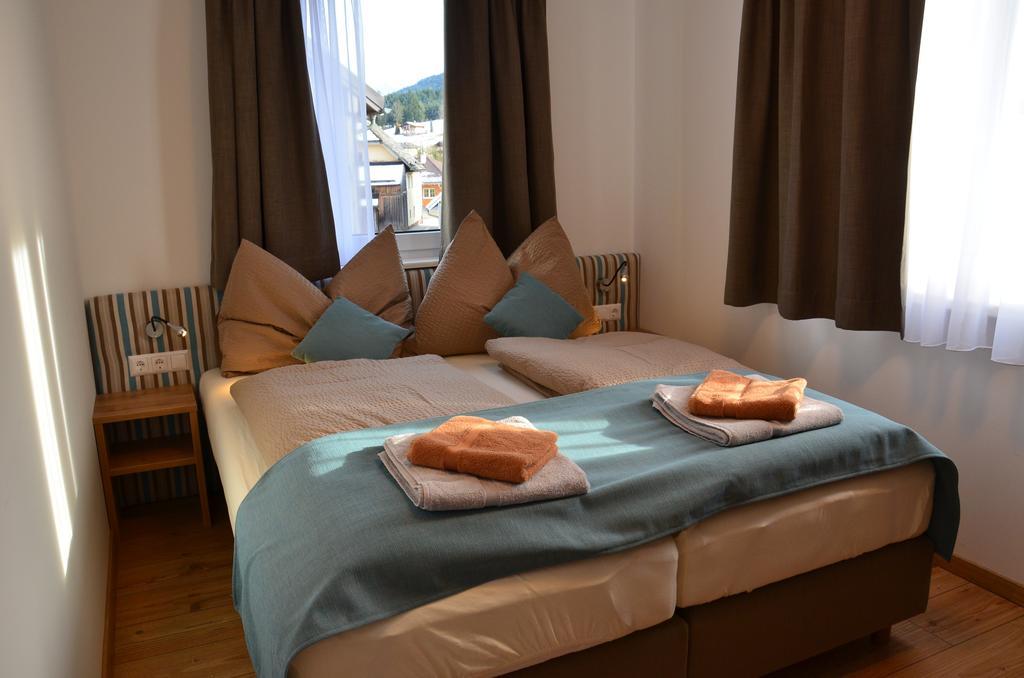 Apartment Haus Van Der Leij Russbach am Pass Gschütt Rom bilde