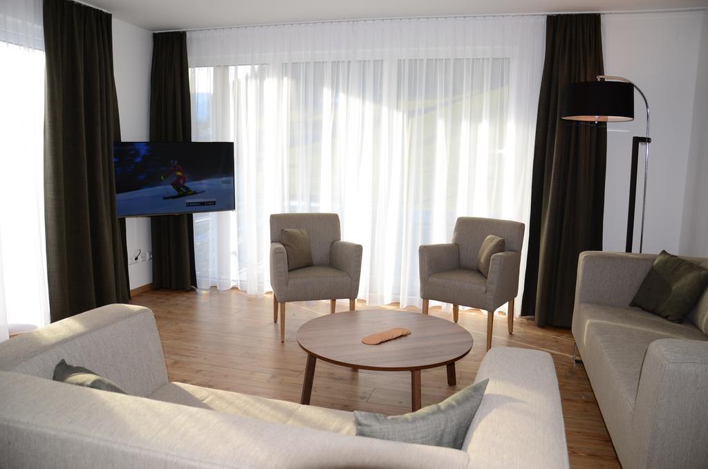 Apartment Haus Van Der Leij Russbach am Pass Gschütt Rom bilde