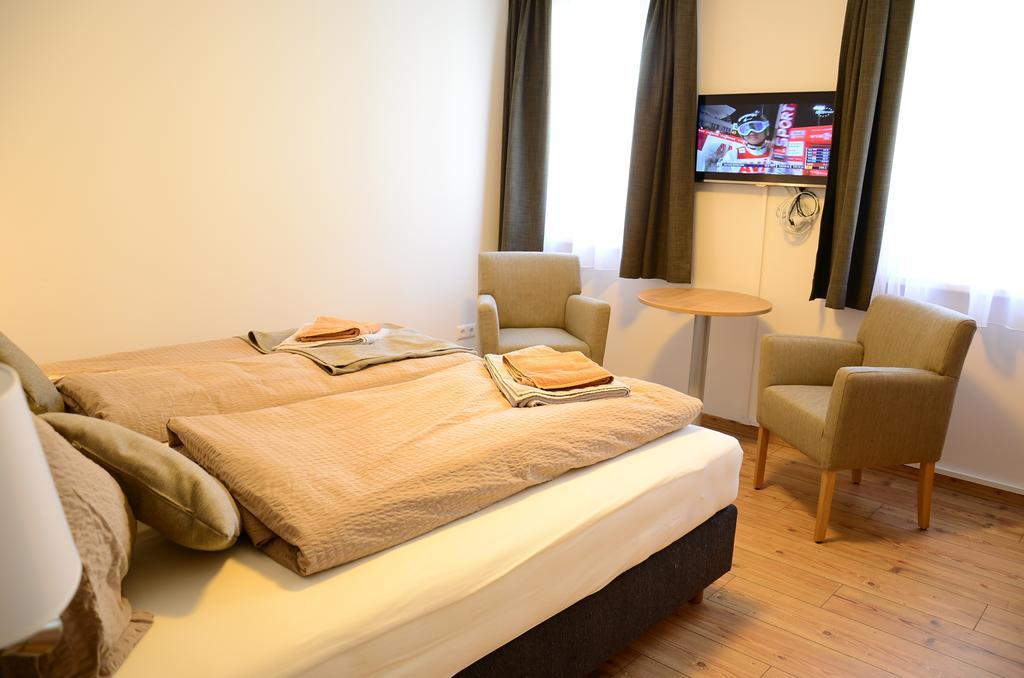 Apartment Haus Van Der Leij Russbach am Pass Gschütt Rom bilde