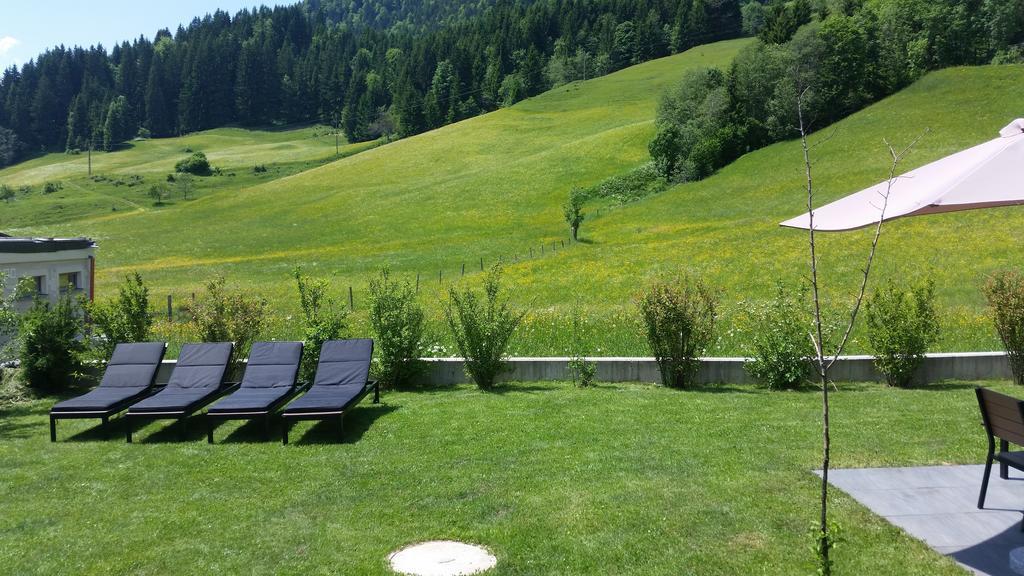 Apartment Haus Van Der Leij Russbach am Pass Gschütt Eksteriør bilde